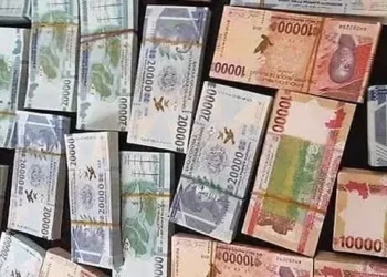 Crise de liquidité en Guinée : pénurie persistante de cash pendant ce Ramadan