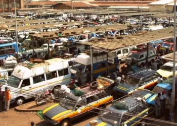 Transport : la ligne Labé–Manda paralysée par un débra