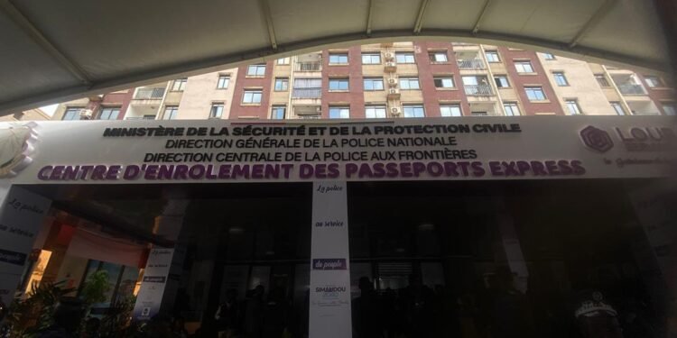 un centre  express  inauguré pour mettre fin aux longues attentes des demandeurs de passeports
